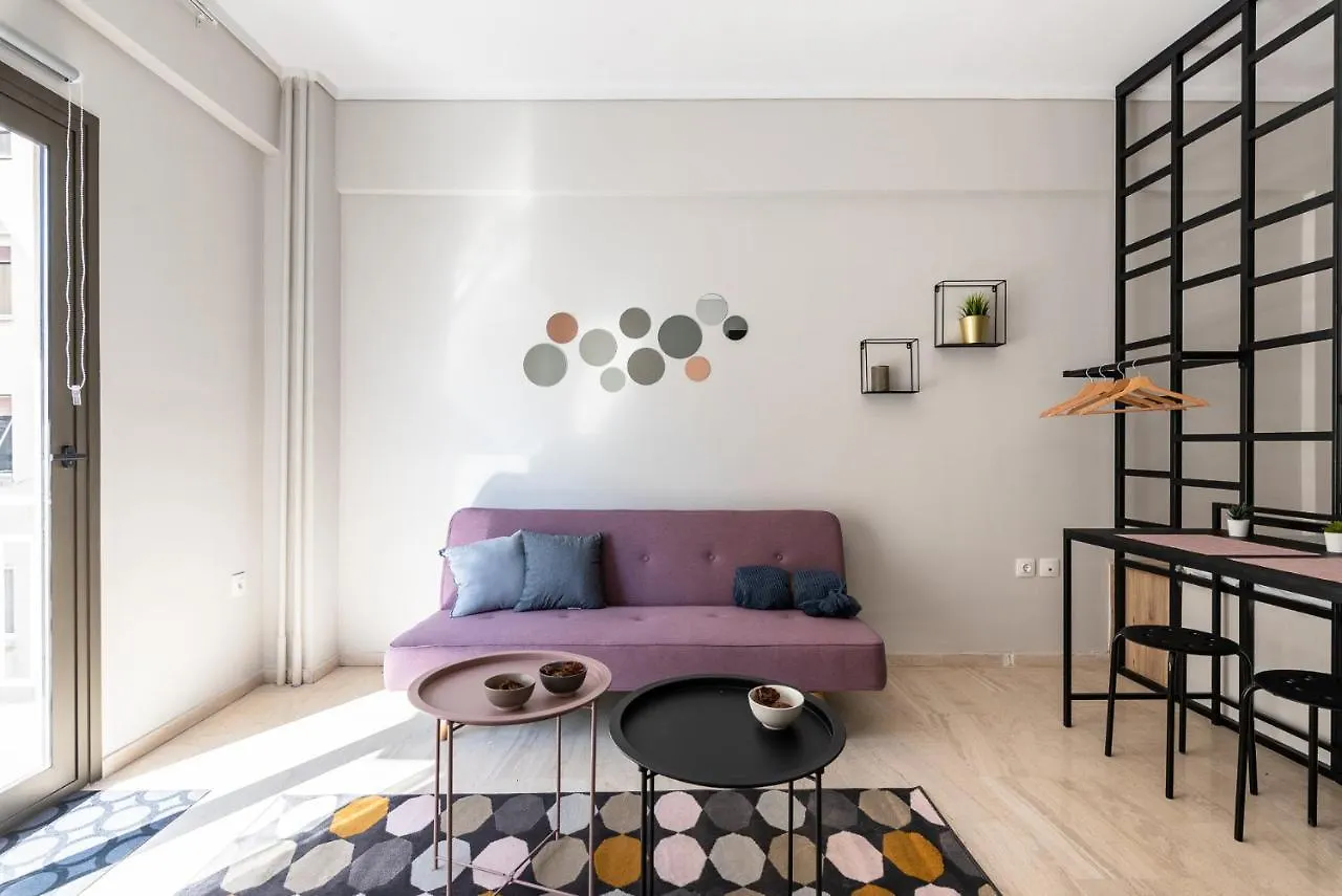 Modern Studio Close To Waterfront テッサロニキ アパート